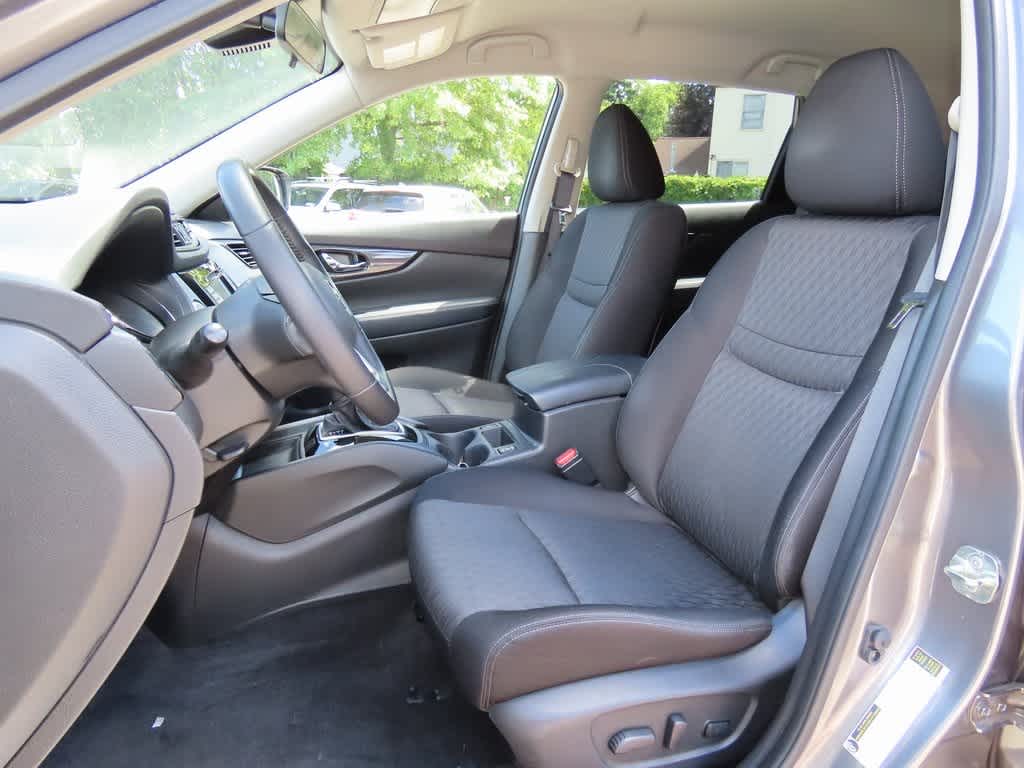 Thumbnail: 2019 Nissan Rogue - 12