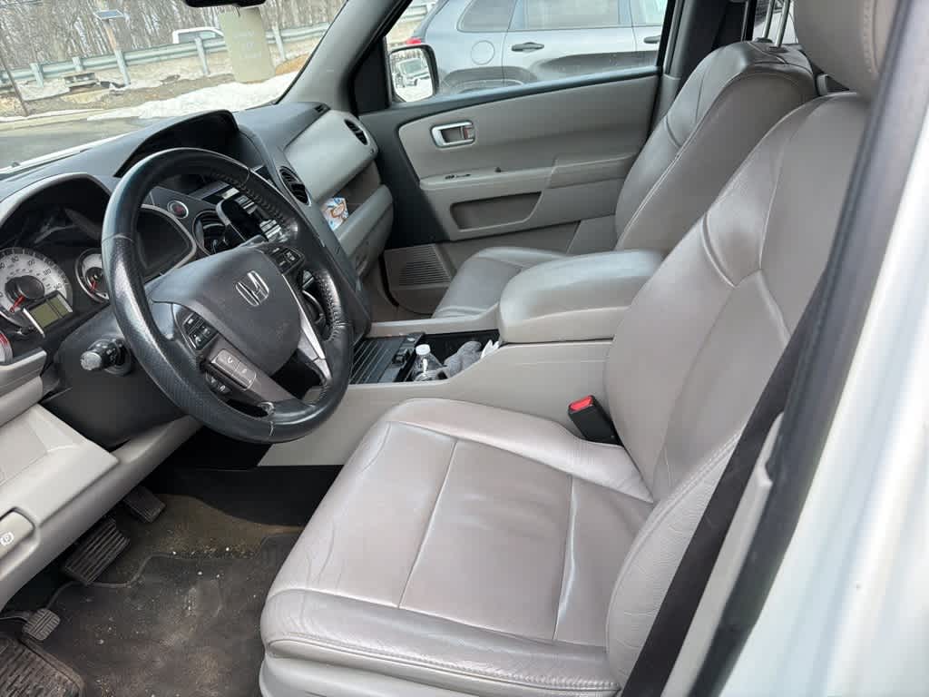 Thumbnail: 2014 Honda Pilot - 24