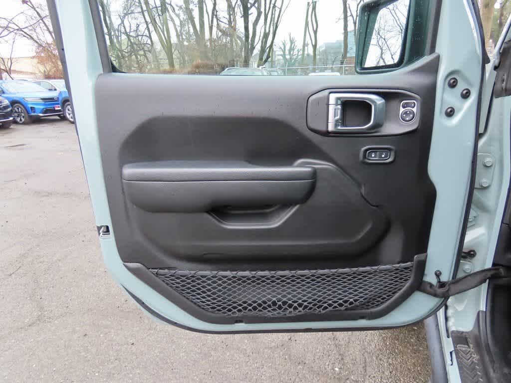 Thumbnail: 2023 Jeep Wrangler - 15