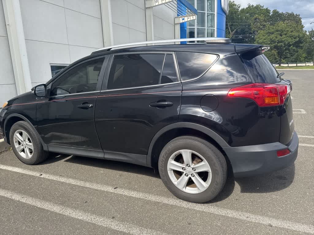 Thumbnail: 2013 Toyota RAV4 - 10