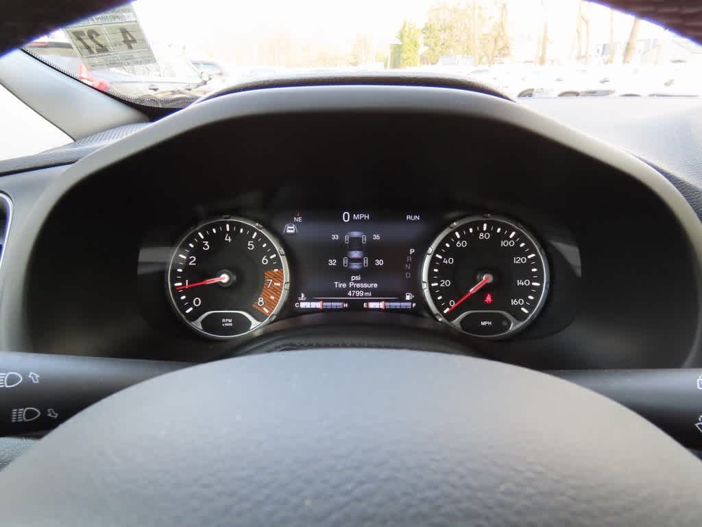 Thumbnail: 2022 Jeep Renegade - 25