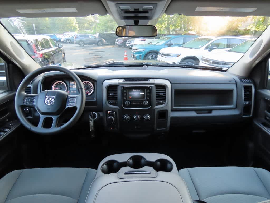 Thumbnail: 2019 RAM 1500 Classic - 18