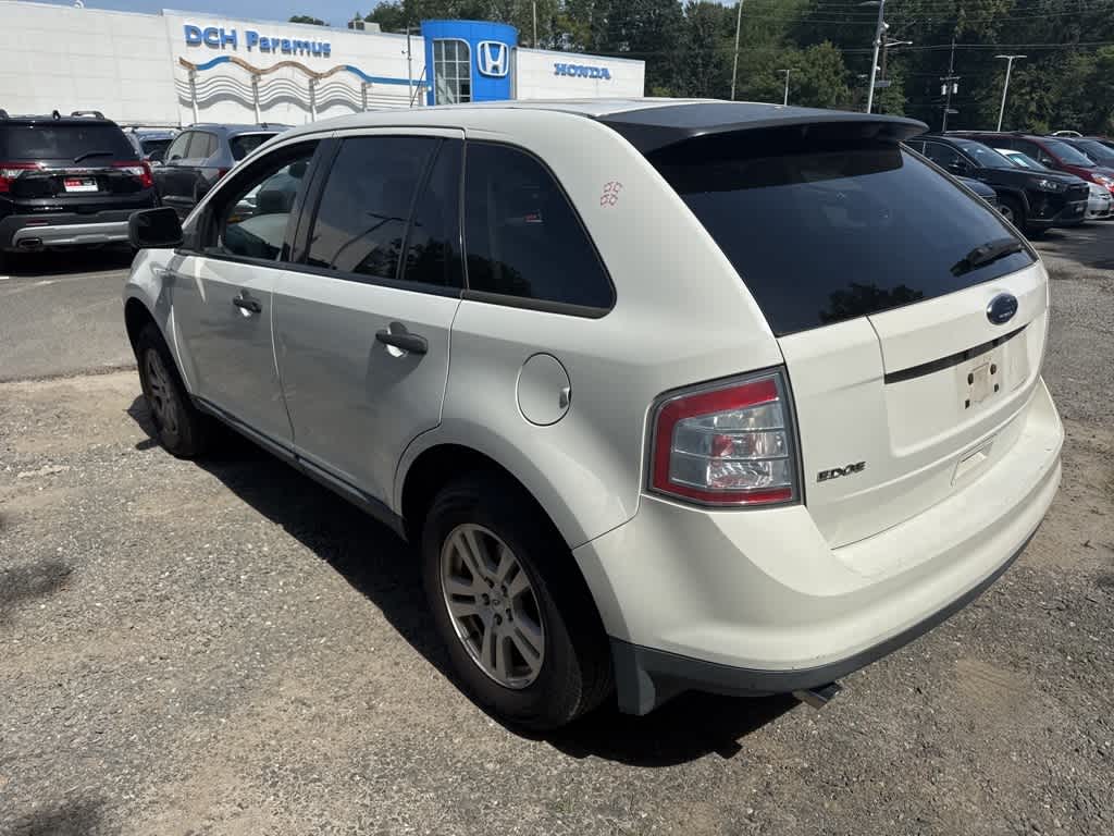 Thumbnail: 2010 Ford Edge - 18