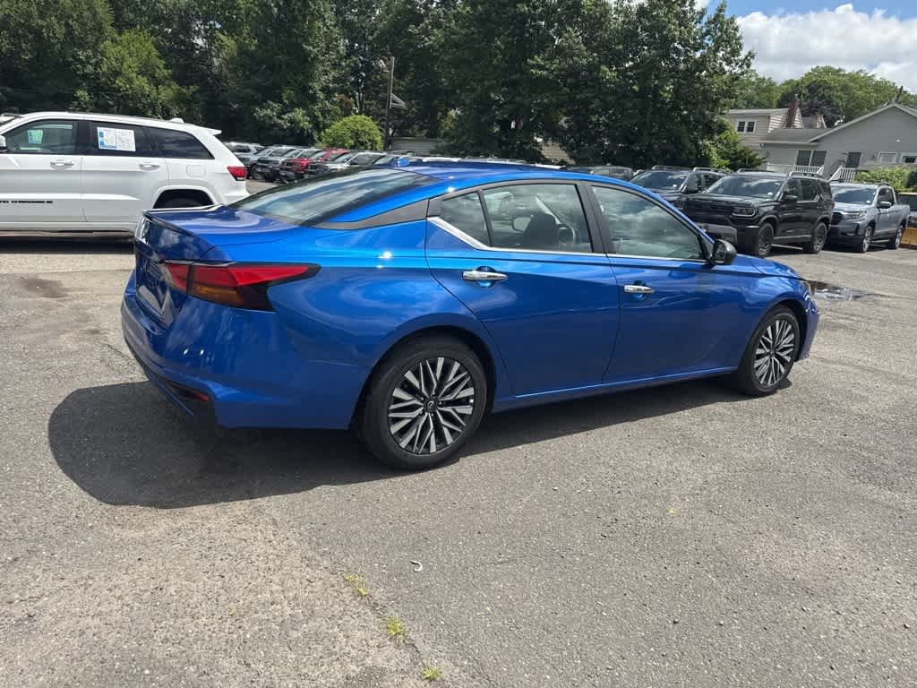 Thumbnail: 2025 Nissan Altima - 18