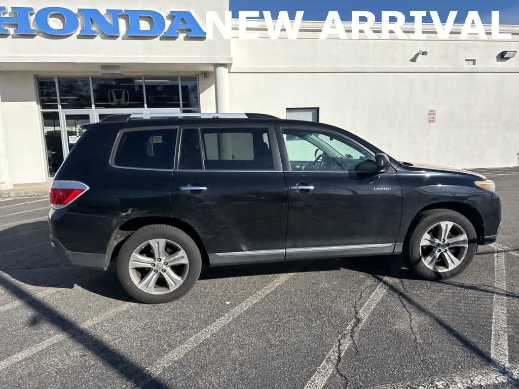 Thumbnail: 2011 Toyota Highlander - 12