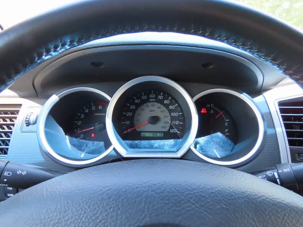 2006 Toyota Tacoma Base 24