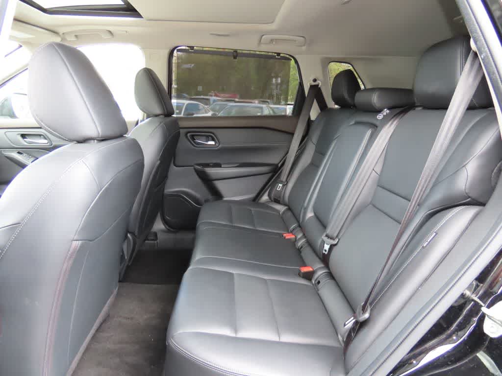 Thumbnail: 2023 Nissan Rogue - 14