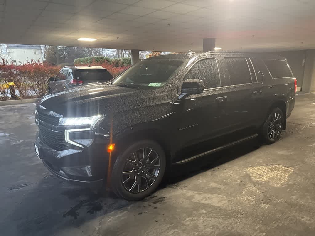 2024 Chevrolet Suburban RST photo 4