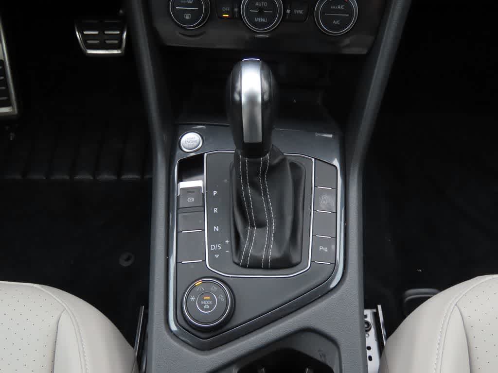 Thumbnail: 2021 Volkswagen Tiguan - 23