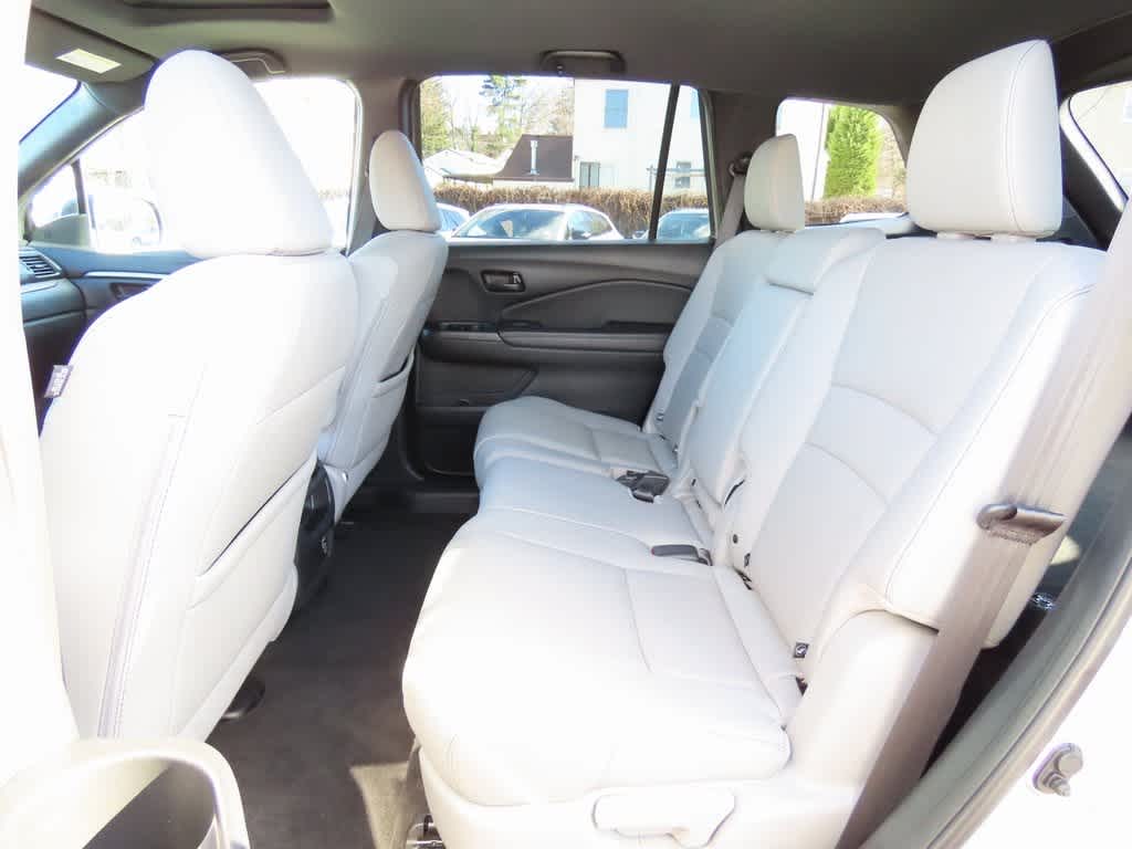 Thumbnail: 2023 Honda Passport - 12