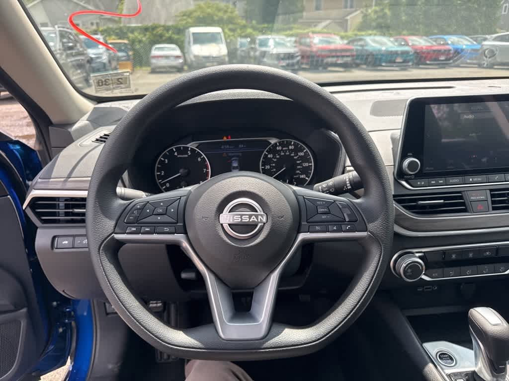 Thumbnail: 2025 Nissan Altima - 30