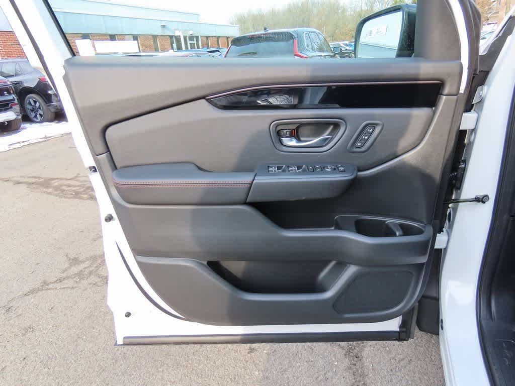 Thumbnail: 2026 Honda Pilot - 19