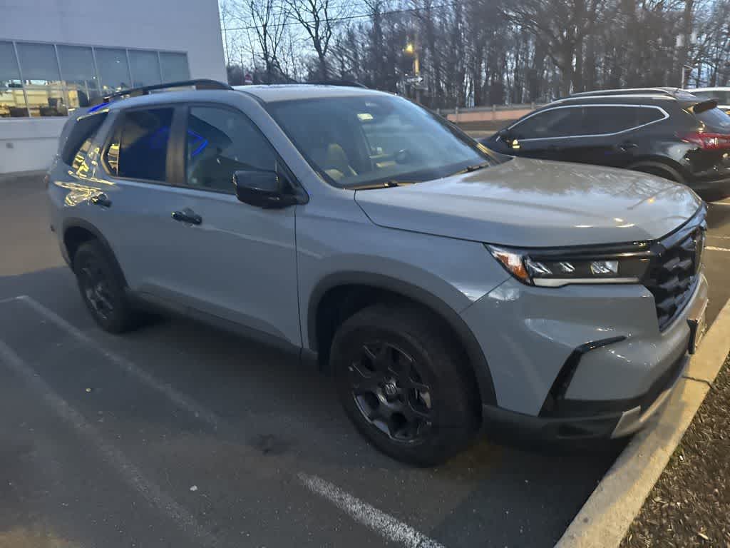 Thumbnail: 2023 Honda Pilot - 10