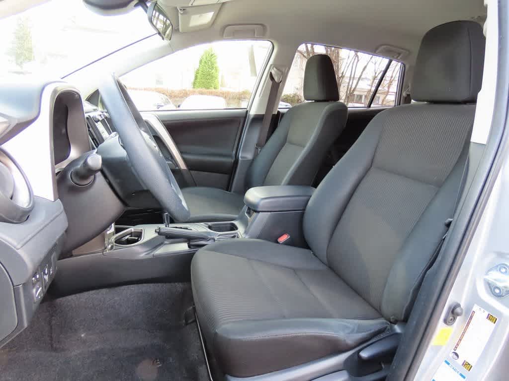 Thumbnail: 2018 Toyota RAV4 - 13