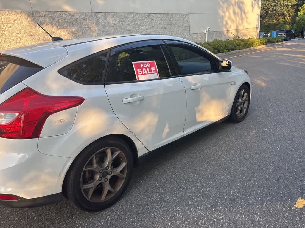 Thumbnail: 2014 Ford Focus - 10
