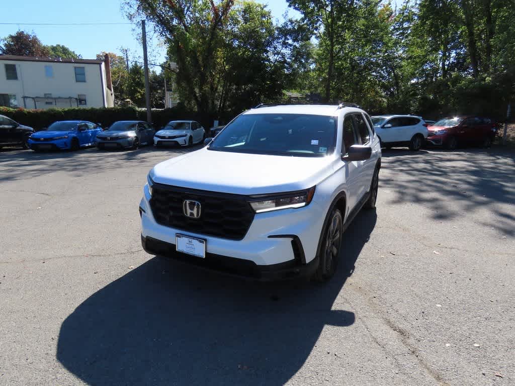 Thumbnail: 2023 Honda Pilot - 1