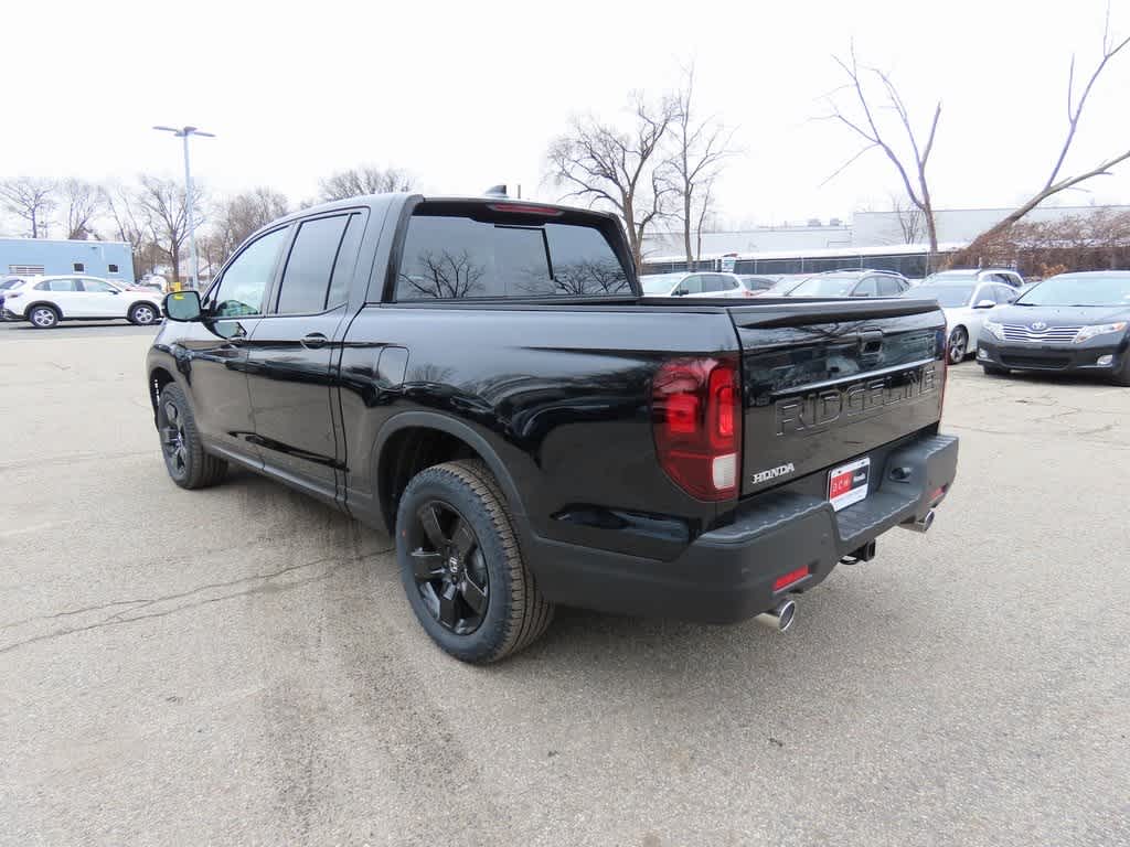 2025 Honda Ridgeline Black Edition 4
