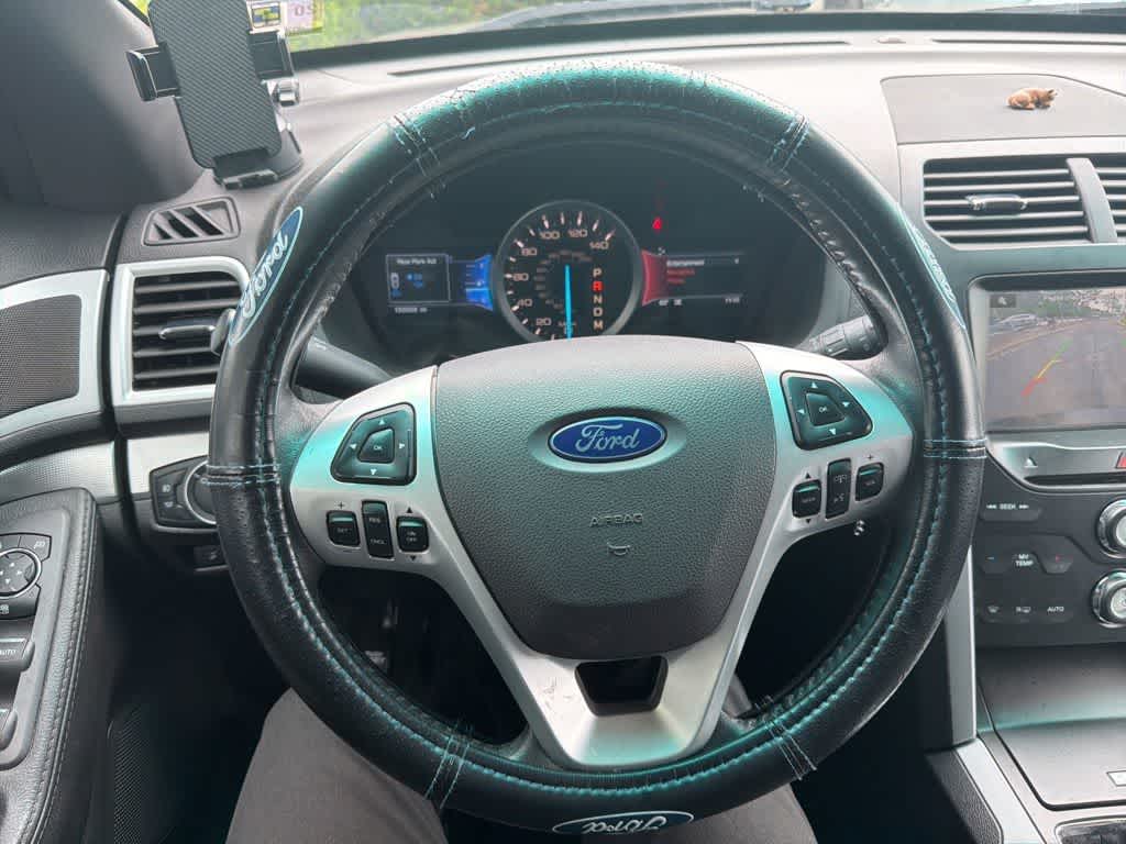 Thumbnail: 2015 Ford Explorer - 17