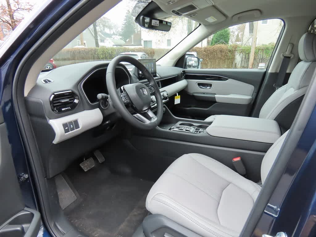 Thumbnail: 2025 Honda Pilot - 2