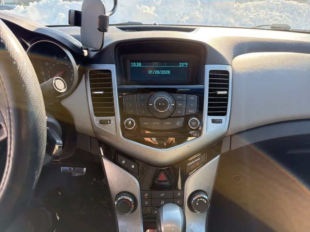 Thumbnail: 2012 Chevrolet Cruze - 23