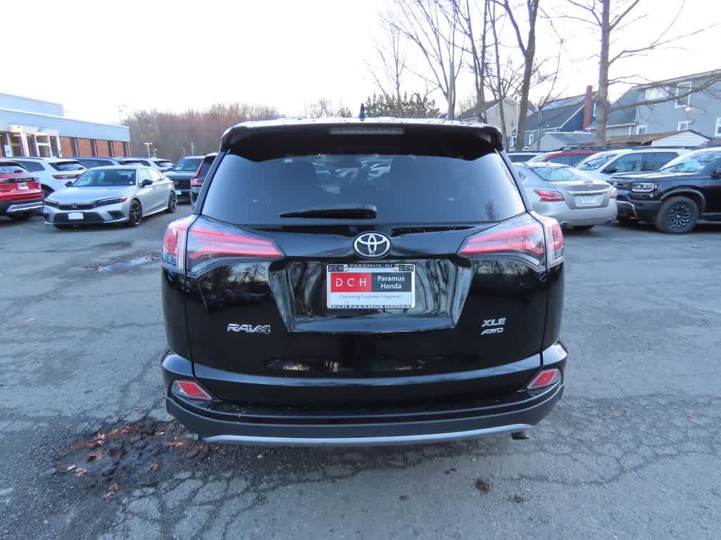 Thumbnail: 2018 Toyota RAV4 - 5