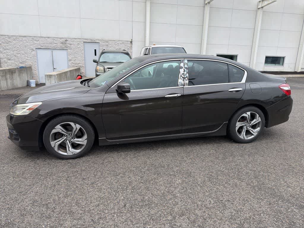Thumbnail: 2017 Honda Accord - 3