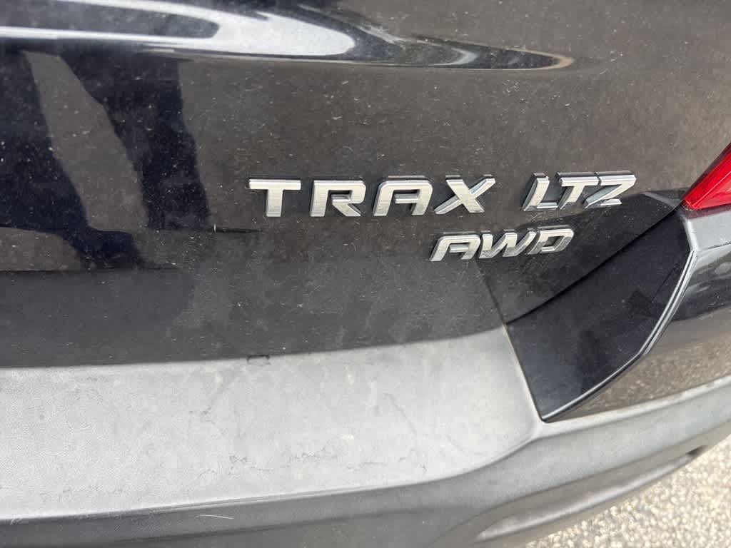 Thumbnail: 2016 Chevrolet Trax - 12