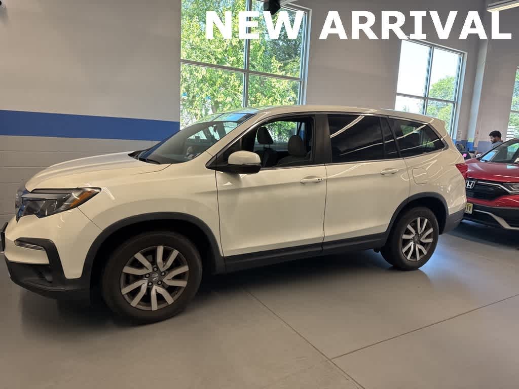 Thumbnail: 2019 Honda Pilot - 3