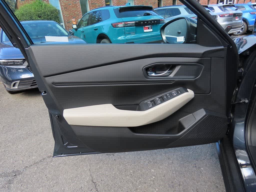2025 Honda Accord SE 14