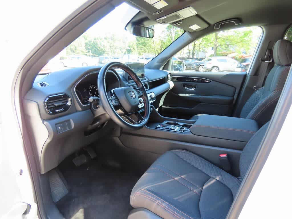 Thumbnail: 2023 Honda Pilot - 2