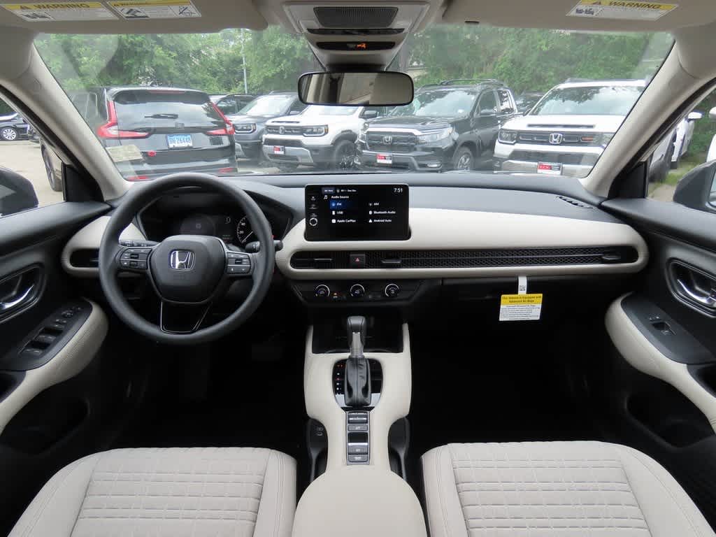2026 Honda HR-V LX 17