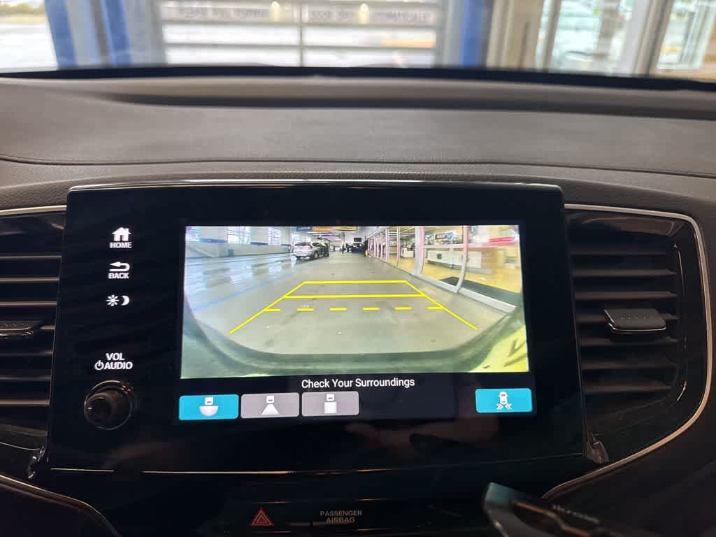 Thumbnail: 2019 Honda Pilot - 16