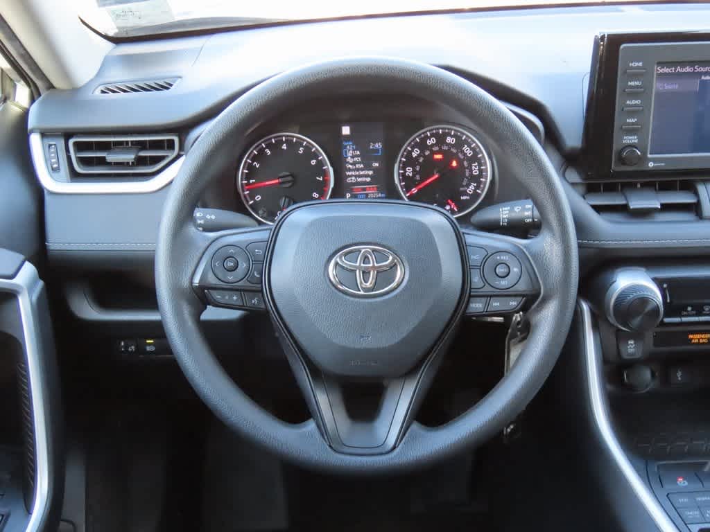 Thumbnail: 2022 Toyota RAV4 - 18