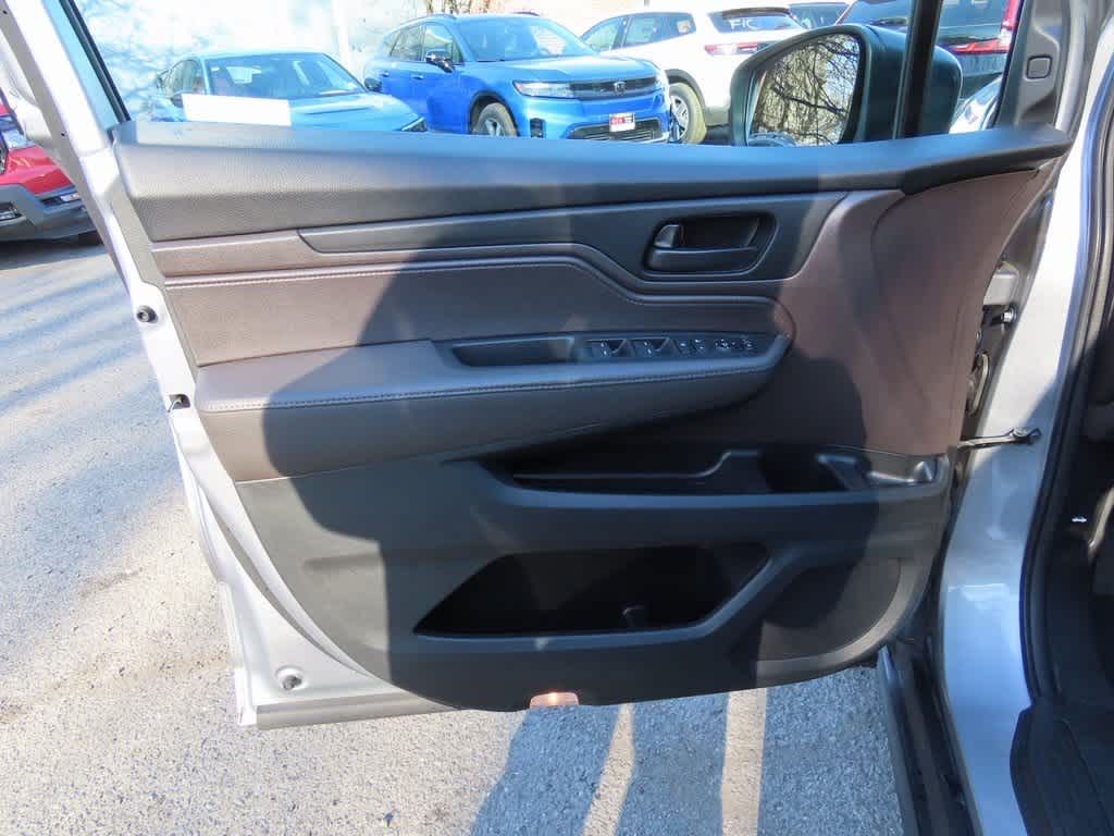 Thumbnail: 2020 Honda Odyssey - 17