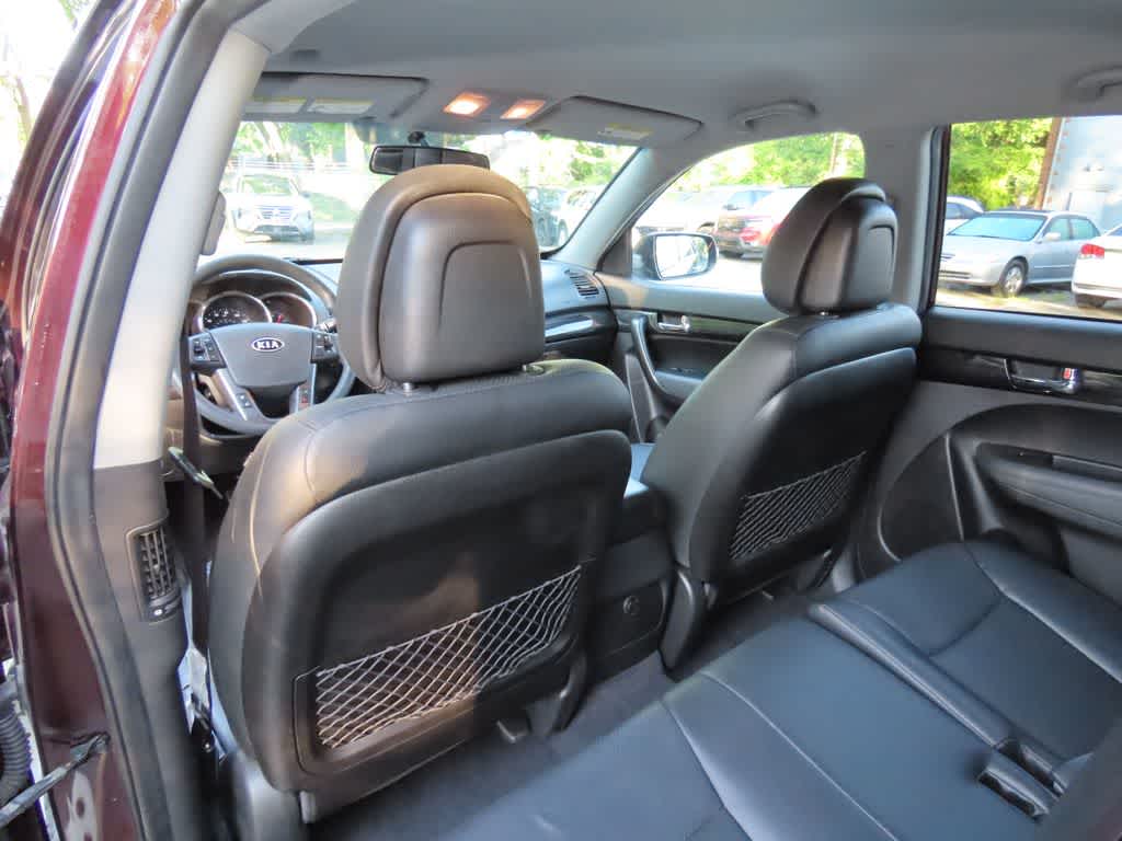 Thumbnail: 2013 Kia Sorento - 16