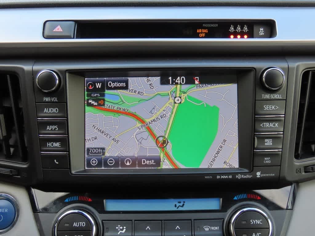 Thumbnail: 2017 Toyota RAV4 - 21