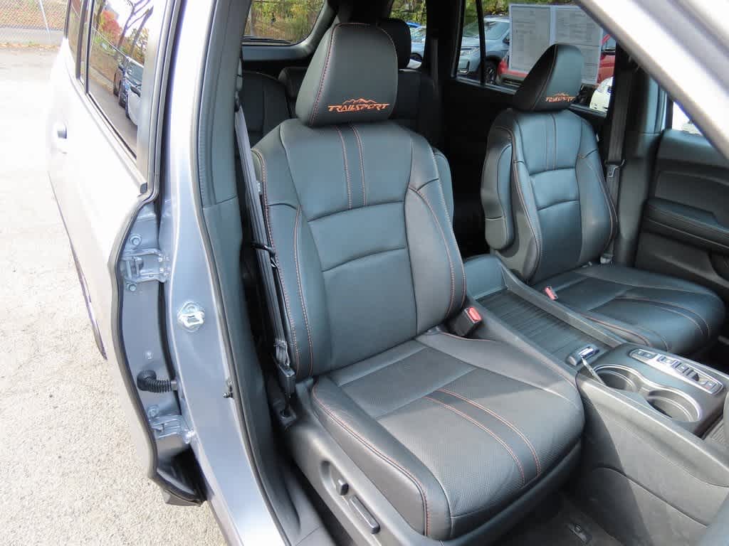 Thumbnail: 2022 Honda Passport - 17