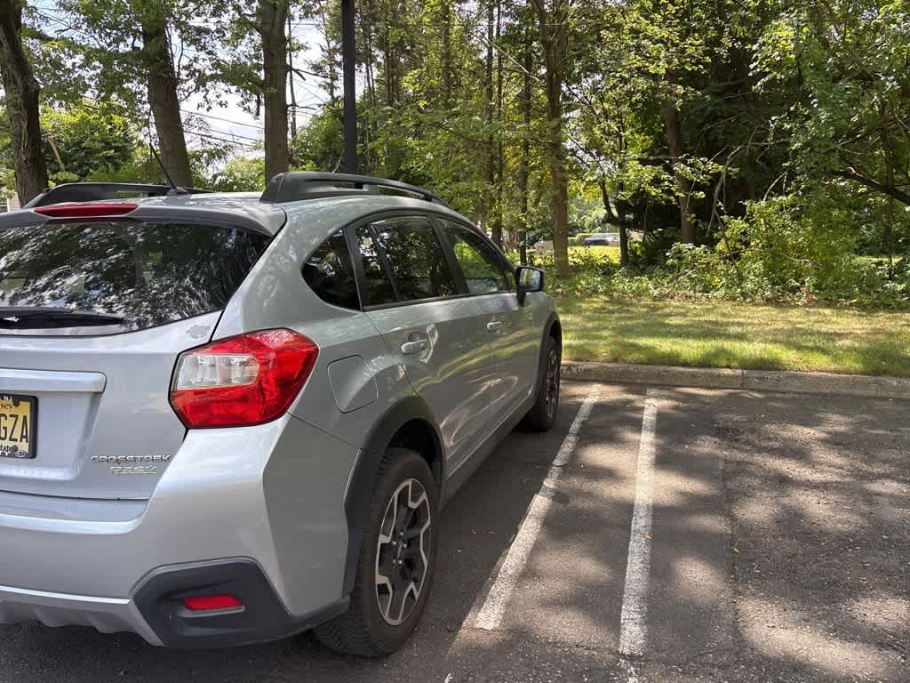Thumbnail: 2016 Subaru Crosstrek - 9