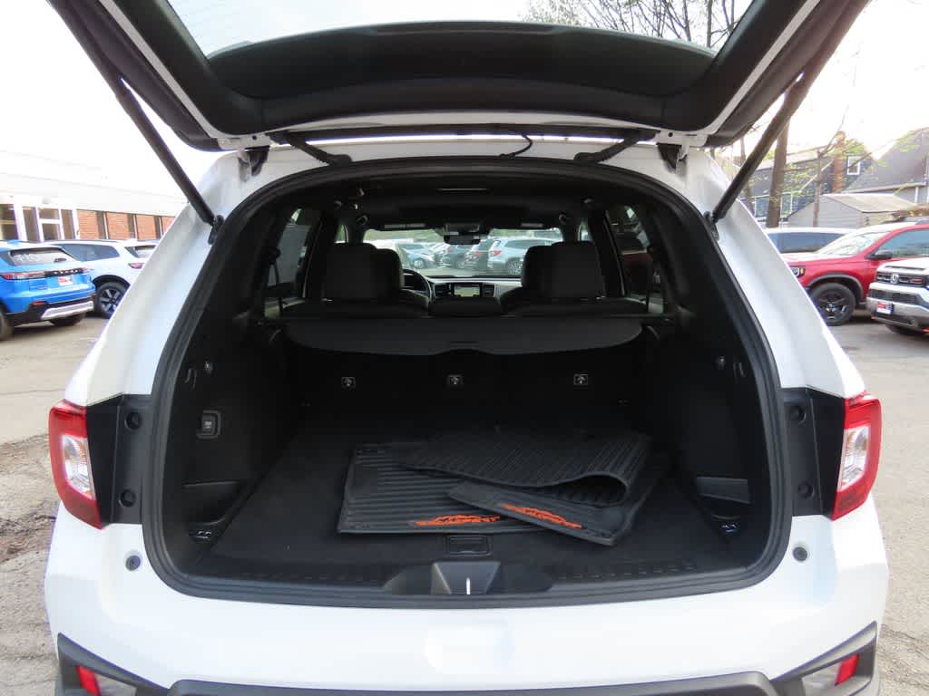 Thumbnail: 2023 Honda Passport - 10