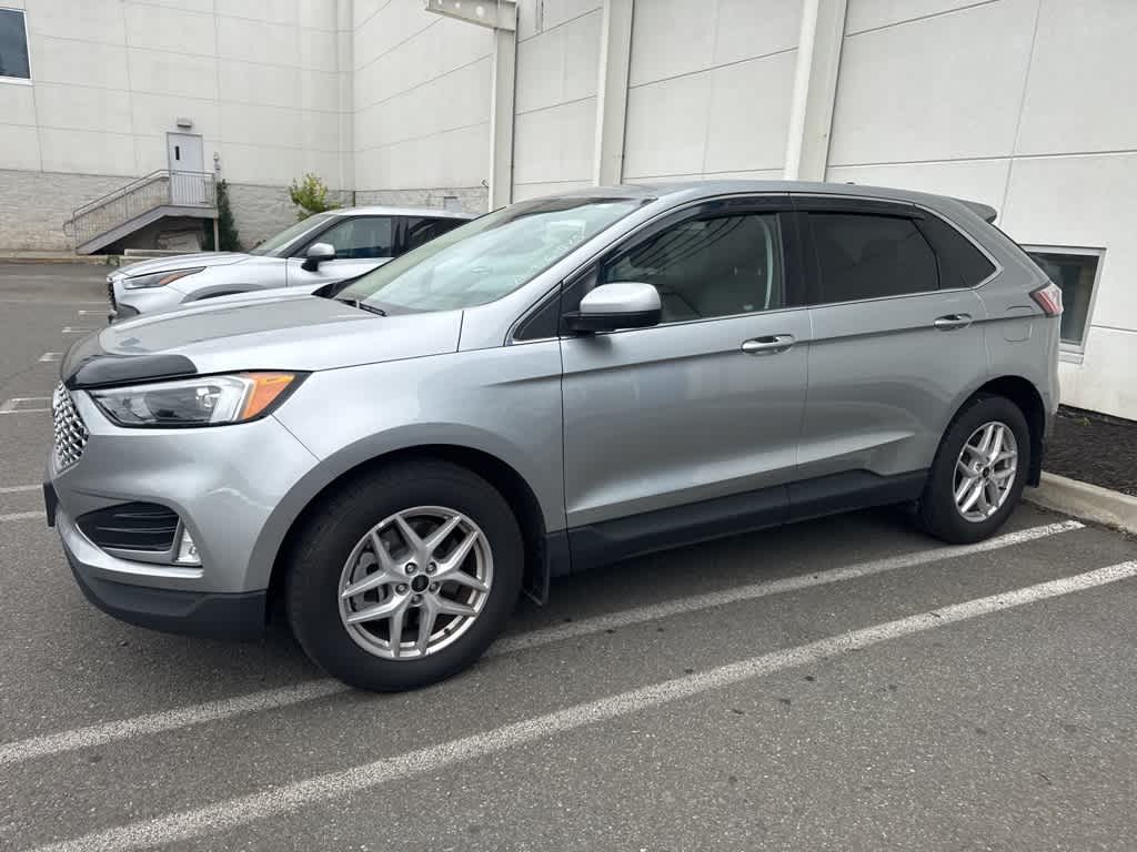 Thumbnail: 2023 Ford Edge - 5