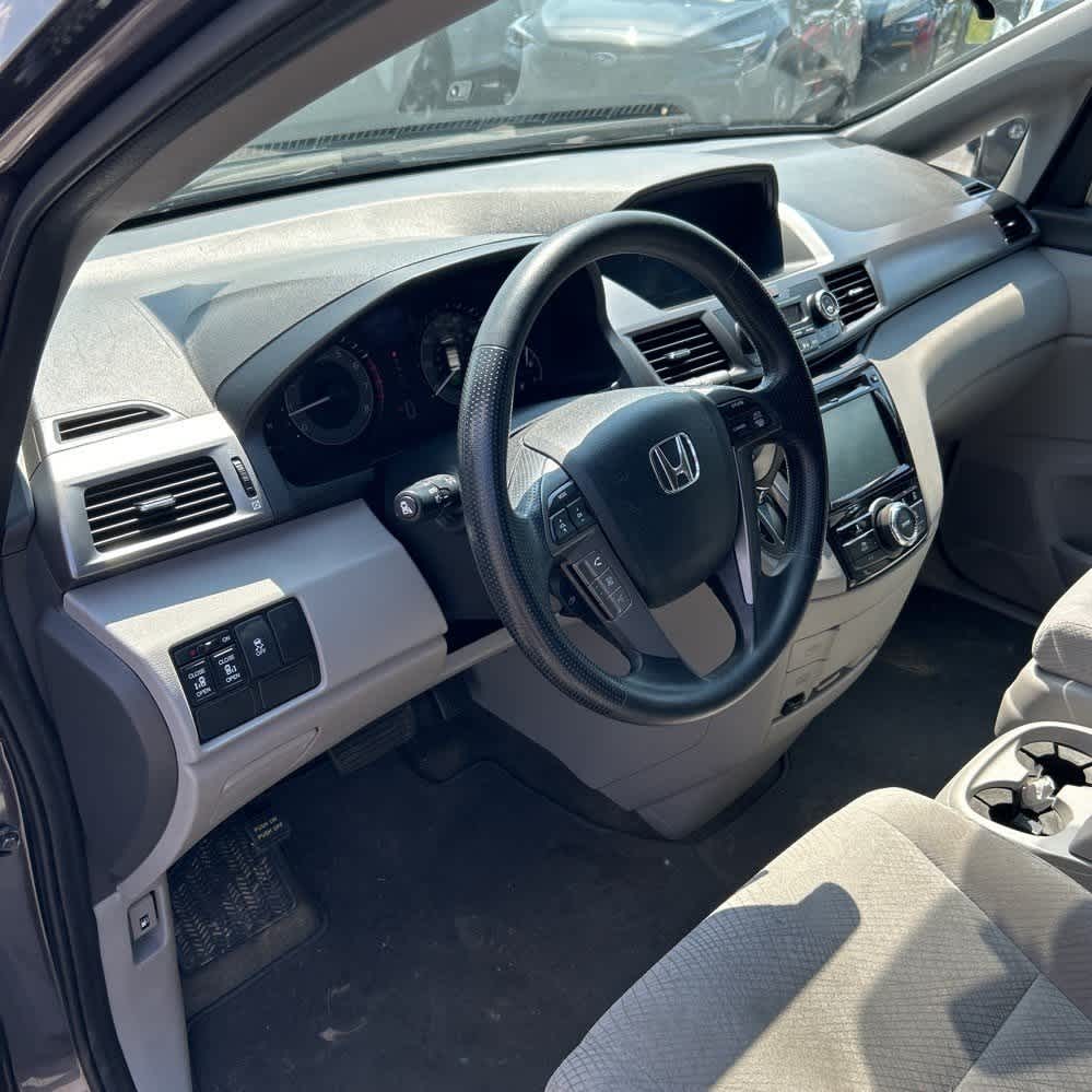Thumbnail: 2015 Honda Odyssey - 11