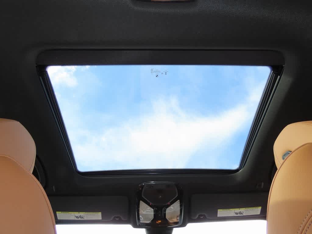 Thumbnail: 2023 BMW 3 Series - 28