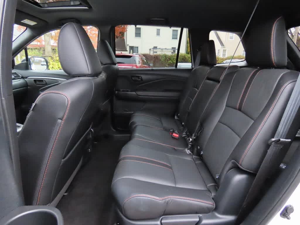 Thumbnail: 2023 Honda Passport - 13