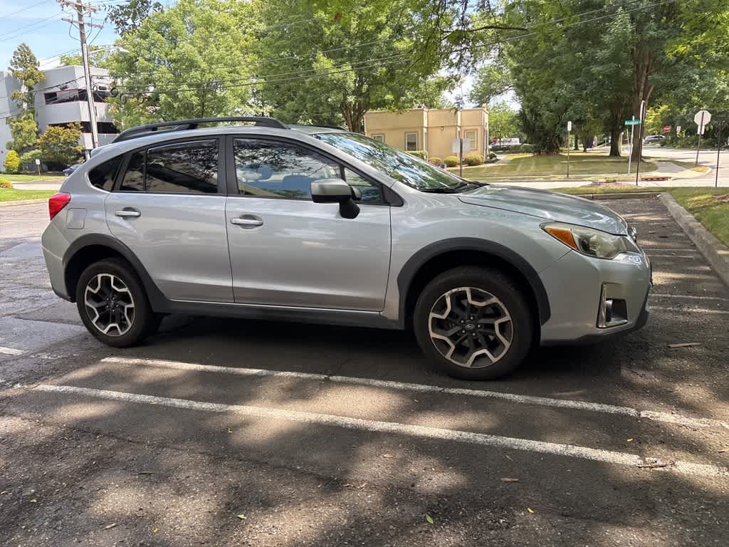 Thumbnail: 2016 Subaru Crosstrek - 3