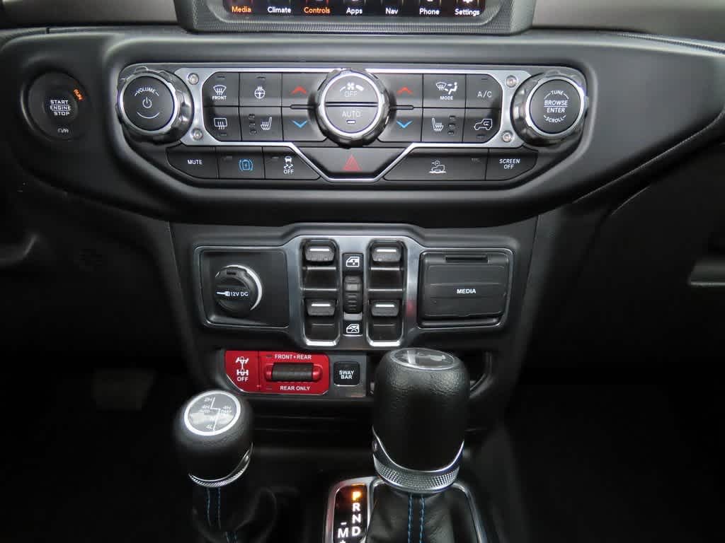 Thumbnail: 2023 Jeep Wrangler - 22