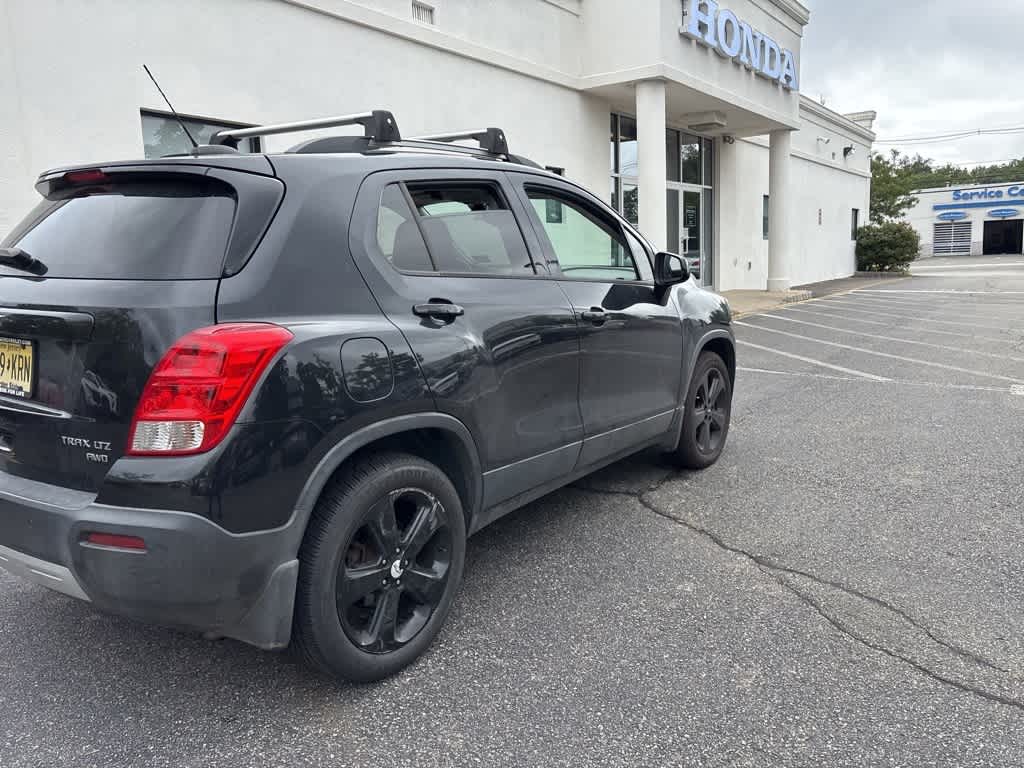 Thumbnail: 2016 Chevrolet Trax - 10