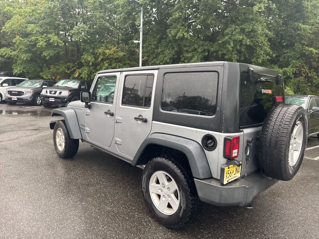 Thumbnail: 2015 Jeep Wrangler - 8