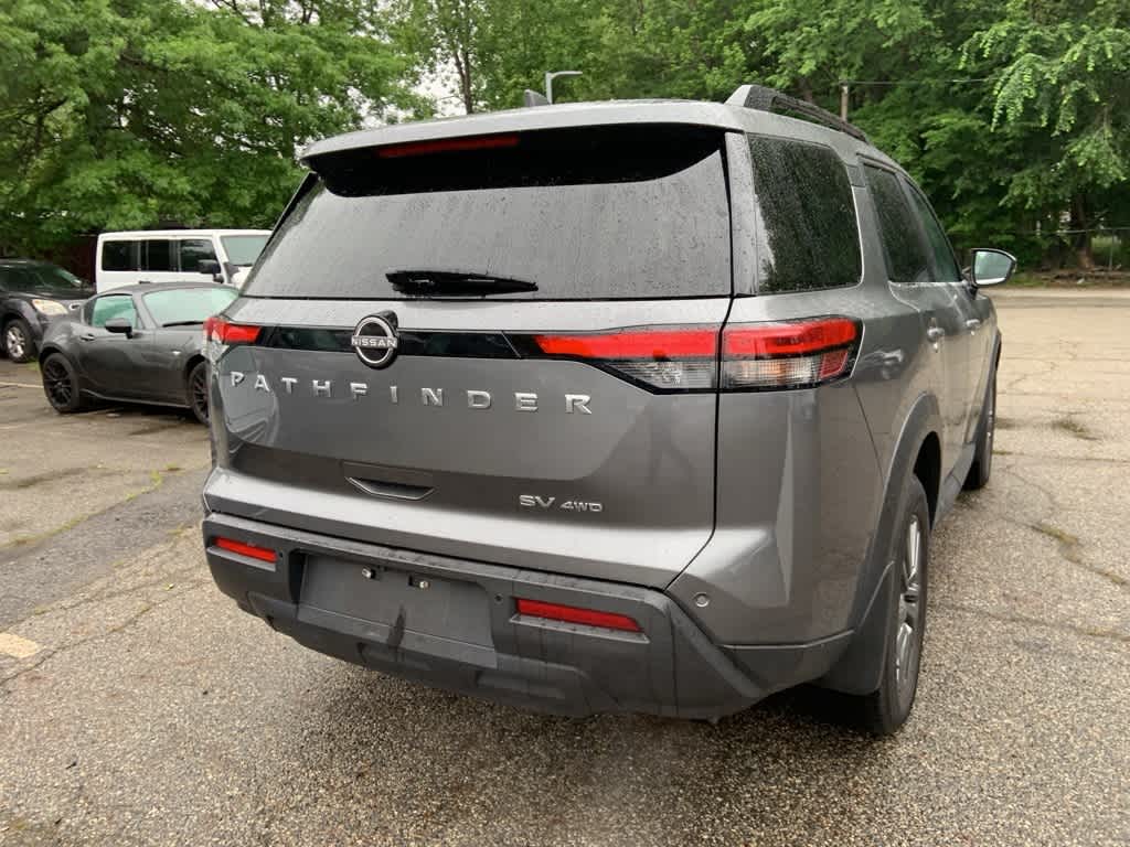 2022 Nissan Pathfinder SV 5