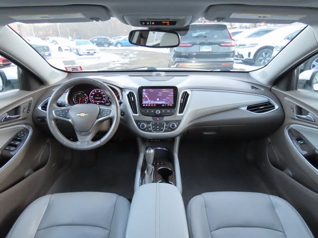 Thumbnail: 2019 Chevrolet Malibu - 21