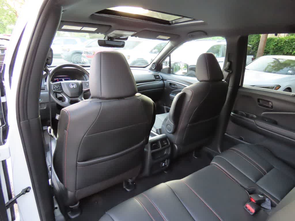 Thumbnail: 2023 Honda Passport - 14